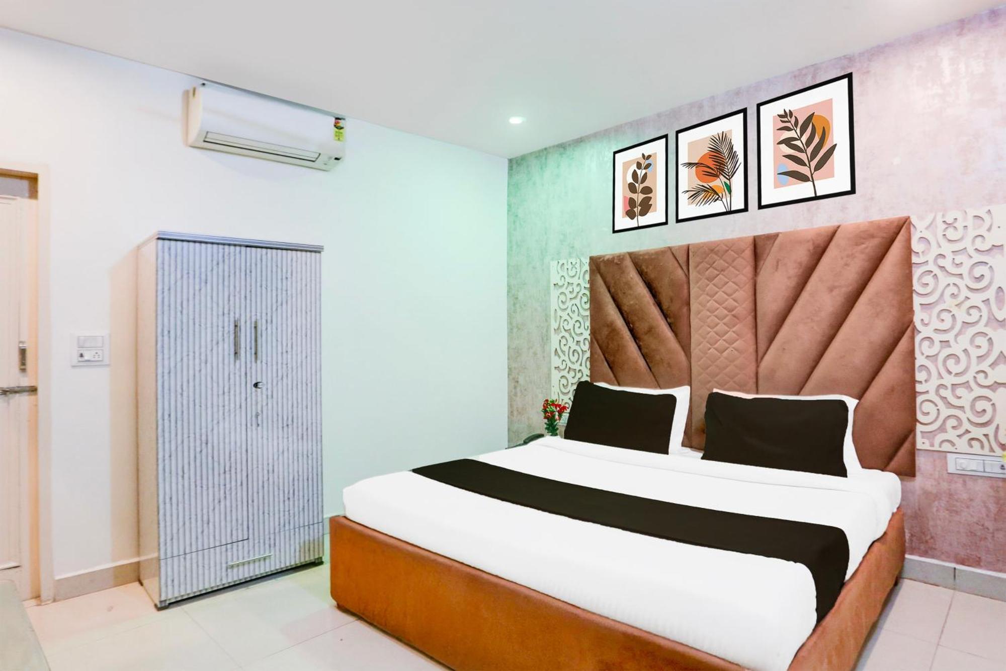Super Collection O Roop Vihar Rohtak Formerly Hotel Maha Exterior photo