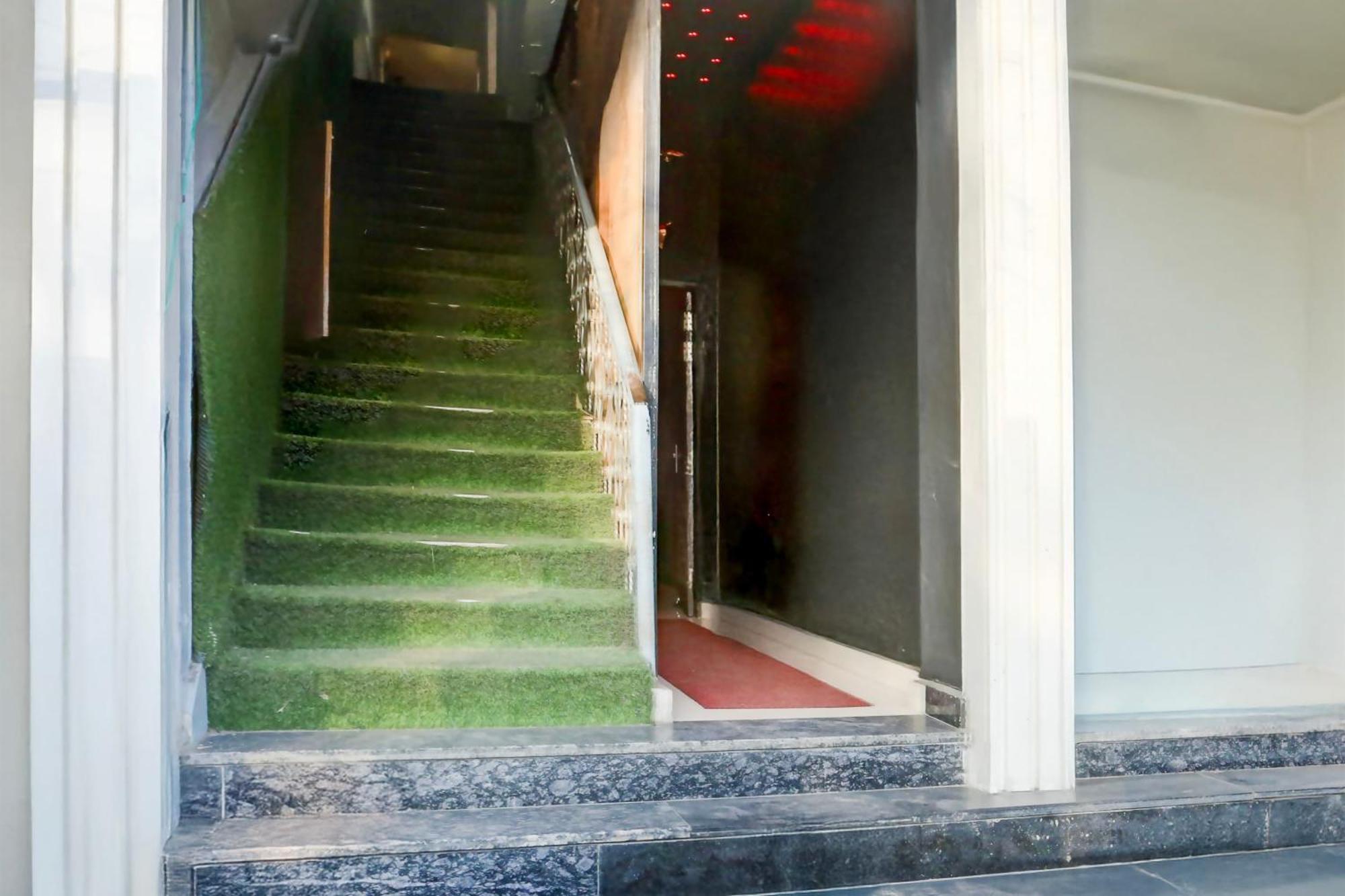 Super Collection O Roop Vihar Rohtak Formerly Hotel Maha Exterior photo