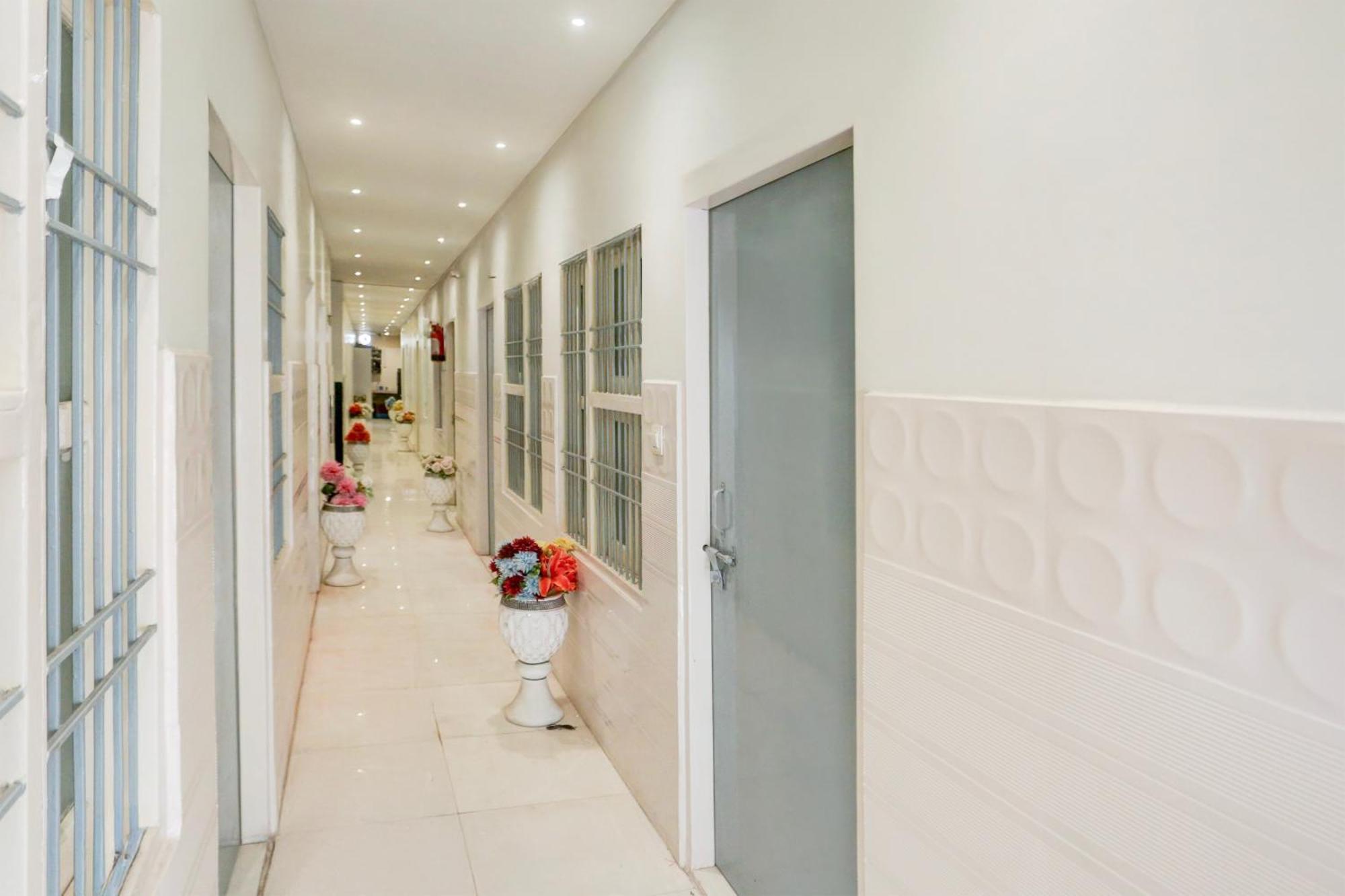 Super Collection O Roop Vihar Rohtak Formerly Hotel Maha Exterior photo